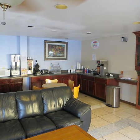 Knights Inn Memphis At Macon Cove Extérieur photo