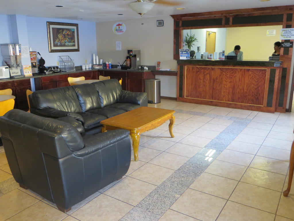 Knights Inn Memphis At Macon Cove Extérieur photo